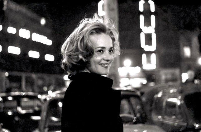 Jeanne Moreau filmada por Louis Malle — Paris, 1958, ao som de Miles Davis
