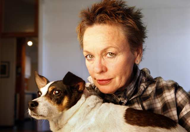 A relação de Laurie Anderson com Lolabelle inspira 