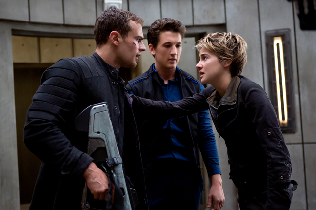 “Insurgente” e “Cinderela” partilham liderança no box office português