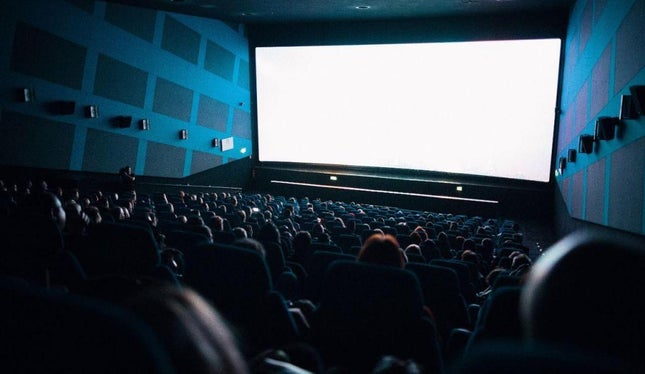 Sobe o número de espectadores nos cinemas portugueses - mas os totais de 2021 continuam distantes do período anterior à pandemia
