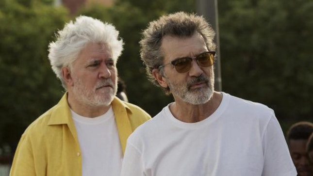 Pedro Almodóvar e Antonio Banderas — cineasta e actor unidos numa teia de emoções