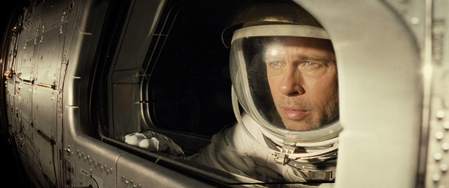 Imagem do filme: “Ad Astra” na frente com “A Herdade” e “Variações” no top 5