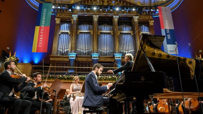 Daniil Trifonov & Selina Ott | 26 Fevereiro | 21h00