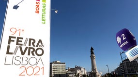 Livros e conversas na Feira de Lisboa