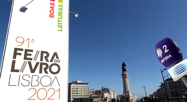 Imagem de Livros e conversas na Feira de Lisboa