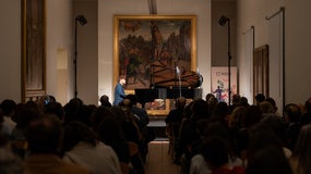 Imagem de Qing Li | 5 Abril | 21h00