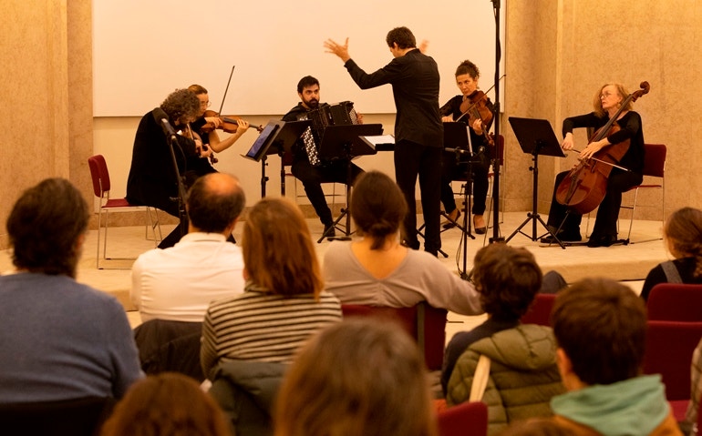 Imagem de Música Portuguesa para Acordeão | 21 Dezembro | 19h00