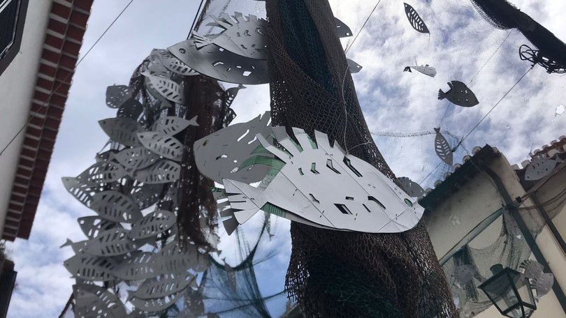 Imagem de Arrancaram as instalações de arte urbana nas ruas de Câmara de Lobos