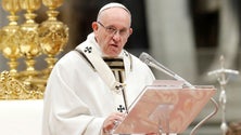 Imagem de Papa preocupado com tensão na fronteira