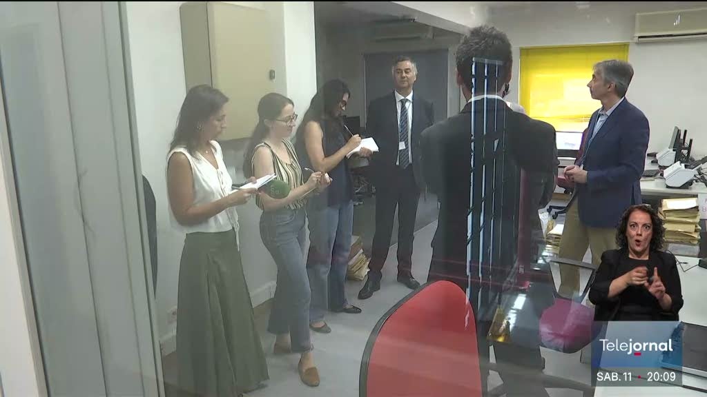 Imagem de FENPROF diz que horas extras não resolvem impotência do Governo