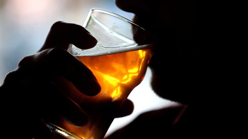Dependência de álcool em Portugal aumentou quase 50% na última década