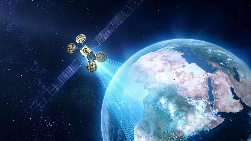 Imagem de 1.200 com acesso por satélite
