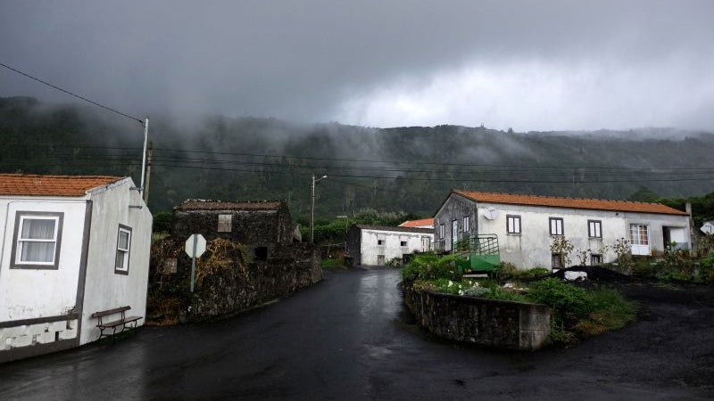 Imagem de Açores sob aviso amarelo devido à chuva forte