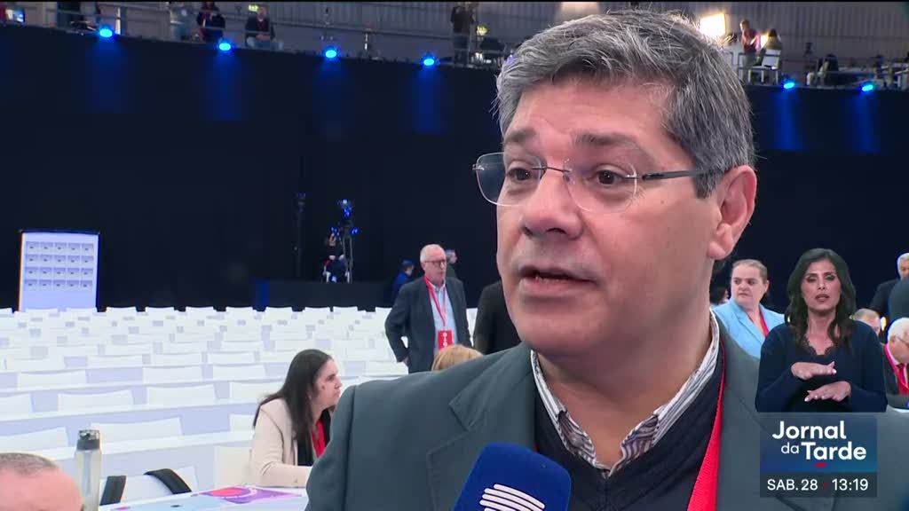 Imagem de Socialistas condicionam sim no Orçamento às negociações para o TC