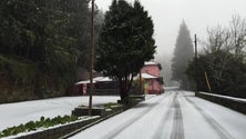 Imagem de Picos da Madeira com neve como há muito não se via