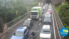 Imagem de Acidente entre três viaturas condiciona o trânsito via rápida