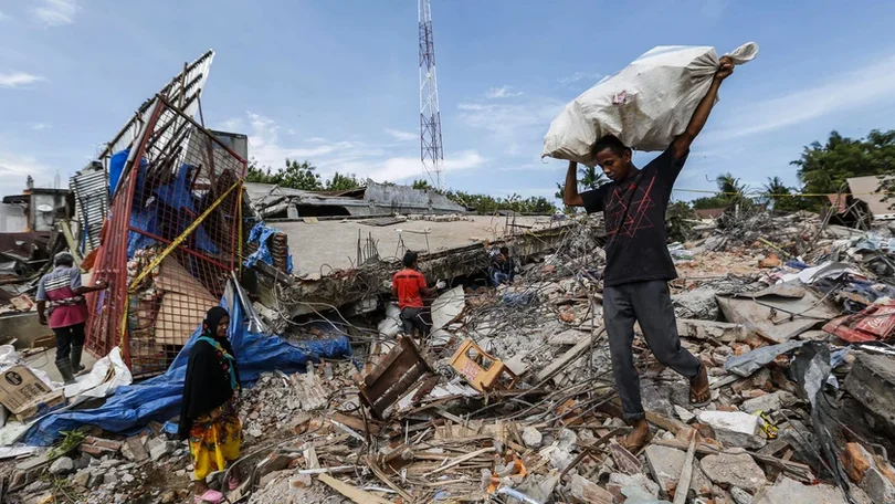 Sismo de magnitude 6,9 abala Indonésia