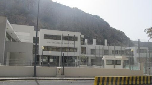 Imagem de Covid-19 em mais quatro escolas
