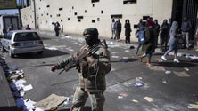 Imagem de Mais de 70 mortos nos motins (vídeo)