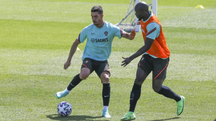 Imagem de Portugal realiza primeiro treino em Budapeste