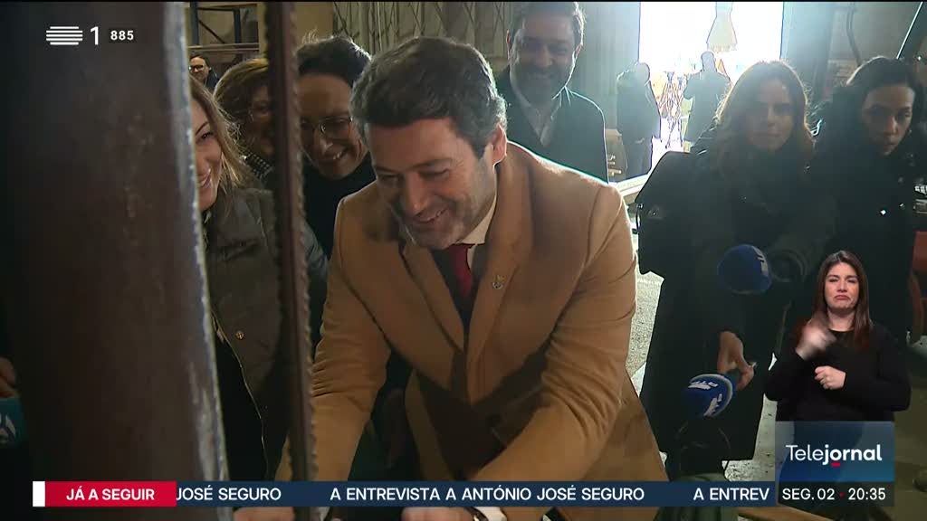 Imagem de Ventura descreve Seguro como 'refém do sistema'