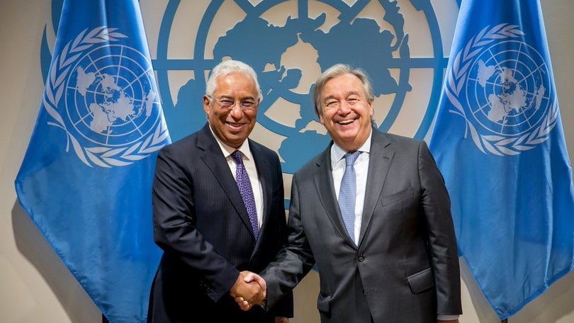 Imagem de Costa felicita Guterres por ter sido distinguido com o Prémio Europeu Carlos V