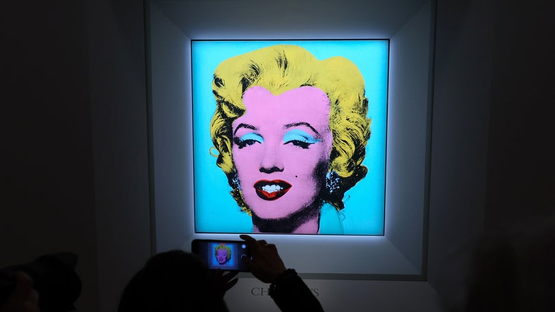 Imagem de Retrato de Marilyn Monroe por Andy Warhol alcança valor recorde em leilão