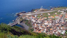 Reabilitação do centro histórico de Vila do Corvo à espera do Governo Regional [Vídeo]