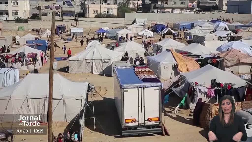 Não param de aumentar os campos de refugiados em Gaza