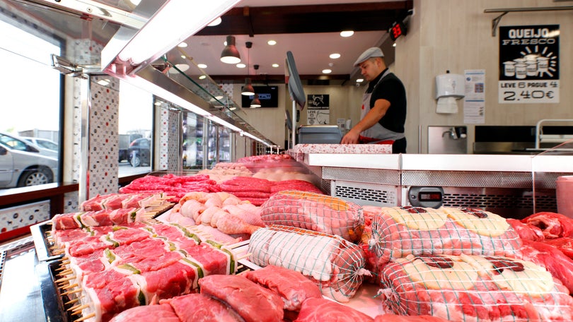 Governo diz não haver indícios na Madeira de carne suspeita importada do Brasil