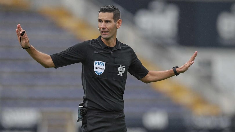 António Nobre arbitra jogo que coloca Benfica e Marítimo frente a frente