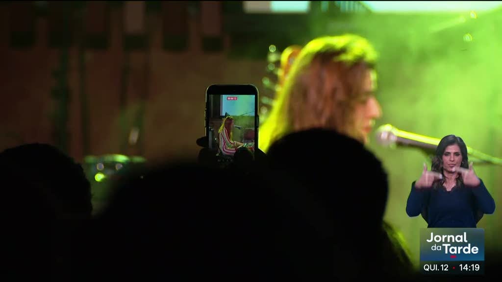 "Amor ao Centro". Centenas em concerto solidário na Casa Capitão