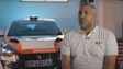 Américo Gouveia faz «pião» e dá toque no carro (vídeo)