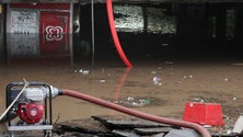 Imagem de Mulher morre devido a inundação em habitação na zona de Algés
