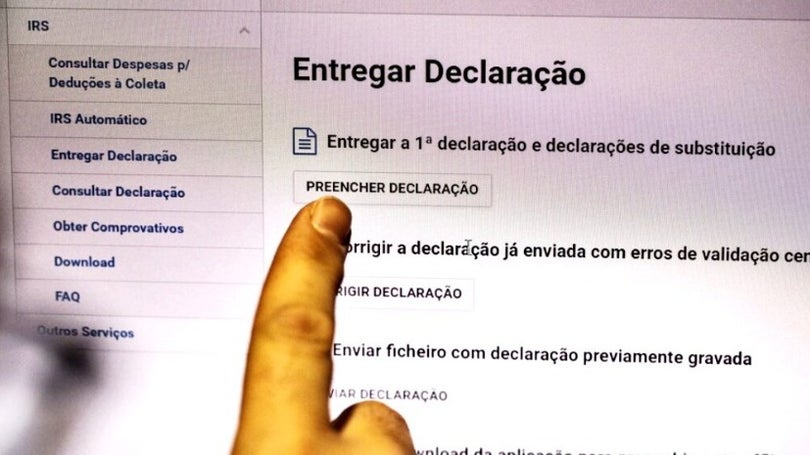 Imagem de Já foram submetidas 456,4 mil declarações de IRS