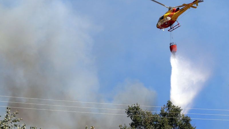 Helicóptero de combate a incêndios opera entre 15 de junho a 15 de outubro na Madeira