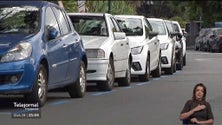 Imagem de Colocação de estacionamentos pagos no Caniço de Baixo gera descontentamento (vídeo)