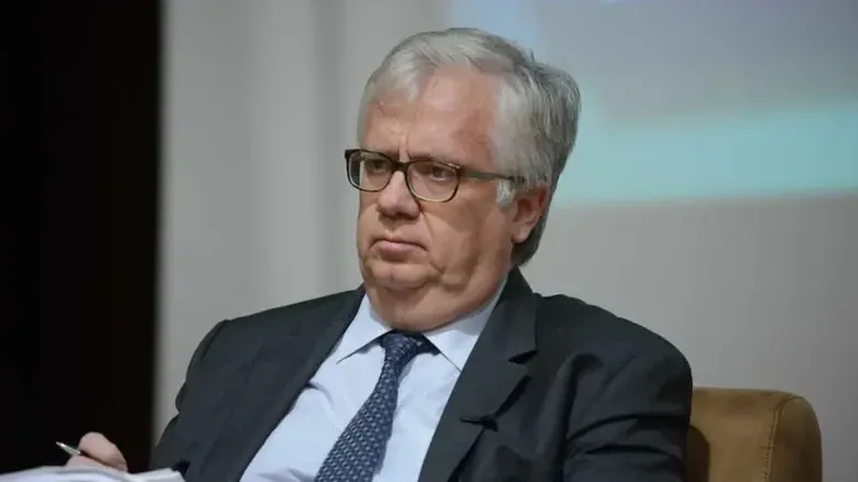 Imagem de Ministro elogia «qualidades e competências» de Eduardo Cabrita para a Frontex