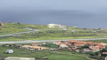 Imagem de Madeira condecora Força Aérea Portuguesa