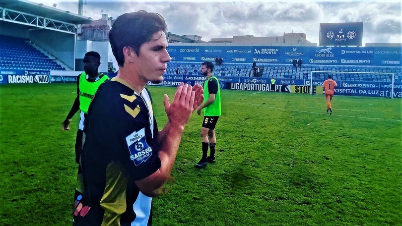 Imagem de Nacional empata em casa do Feirense (1-1)