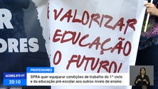 Imagem de Professores reclamam igualdade de direitos [Vídeo]