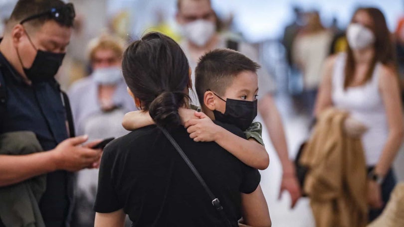 Imagem de Médicos defendem continuidade de uso da máscara