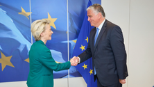 Imagem de Vasco Cordeiro reúne com Ursula Von Der Leyen