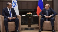 Imagem de Naftali Bennett esteve com Putin