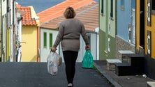 Imagem de Covid-19: Cerca sanitária em Rabo de Peixe na Ilha de São Miguel