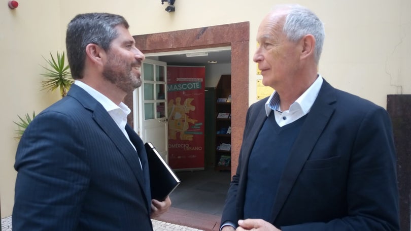 João Araújo sucede a Roland Bachmeier na presidência da mesa de Hotelaria da ACIF