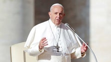 Imagem de Papa culpa Europa e EUA por morte de crianças na Síria, Iémen e Afeganistão