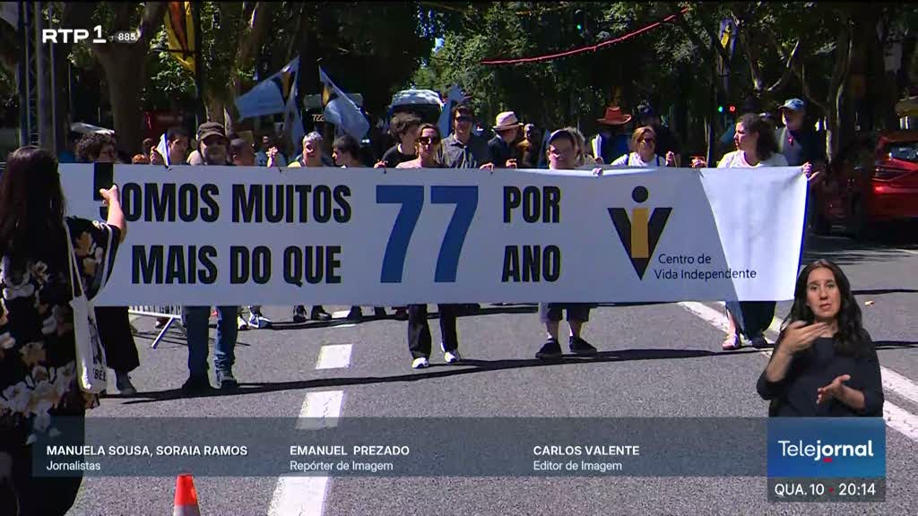 Manifestação exige mais direitos para pessoas com 