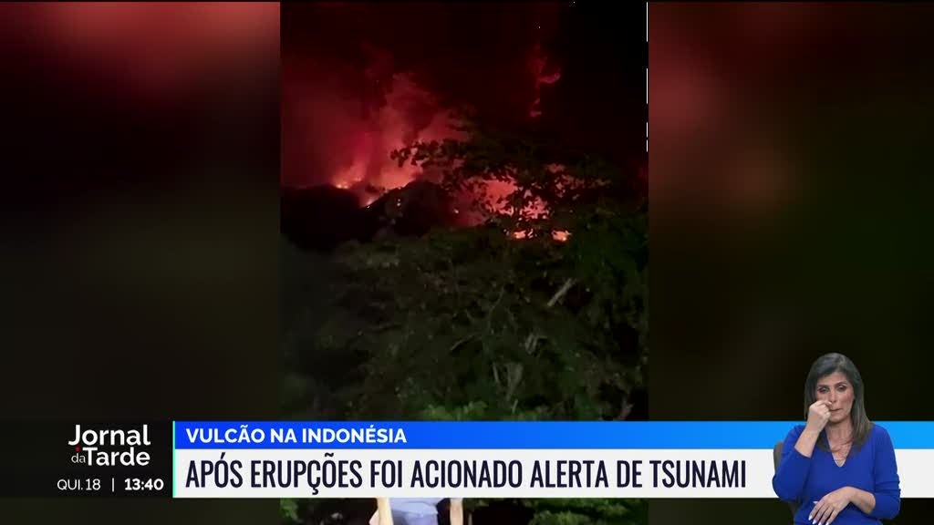 Indonésia. Vulcão entrou em erupção em Ruang
