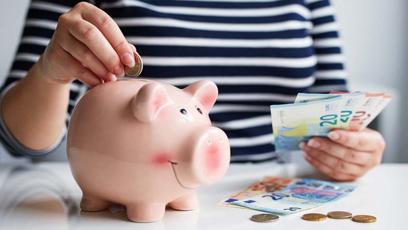 Imagem de Dois terços dos portugueses poupam menos de 10% do salário